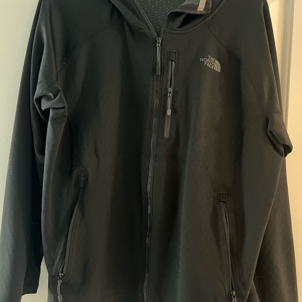 The North Face Black Performance Jacket Lightweight Athletic Design